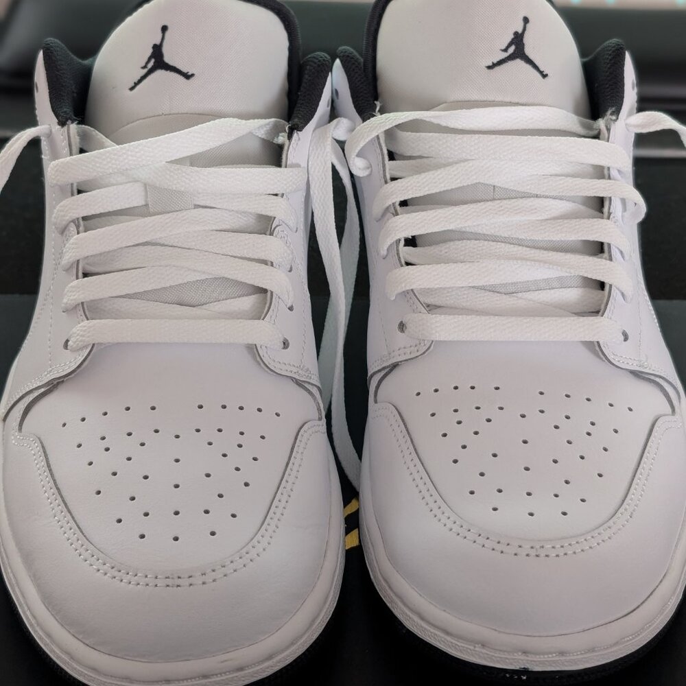 Air Jordan 1 Low White/Black